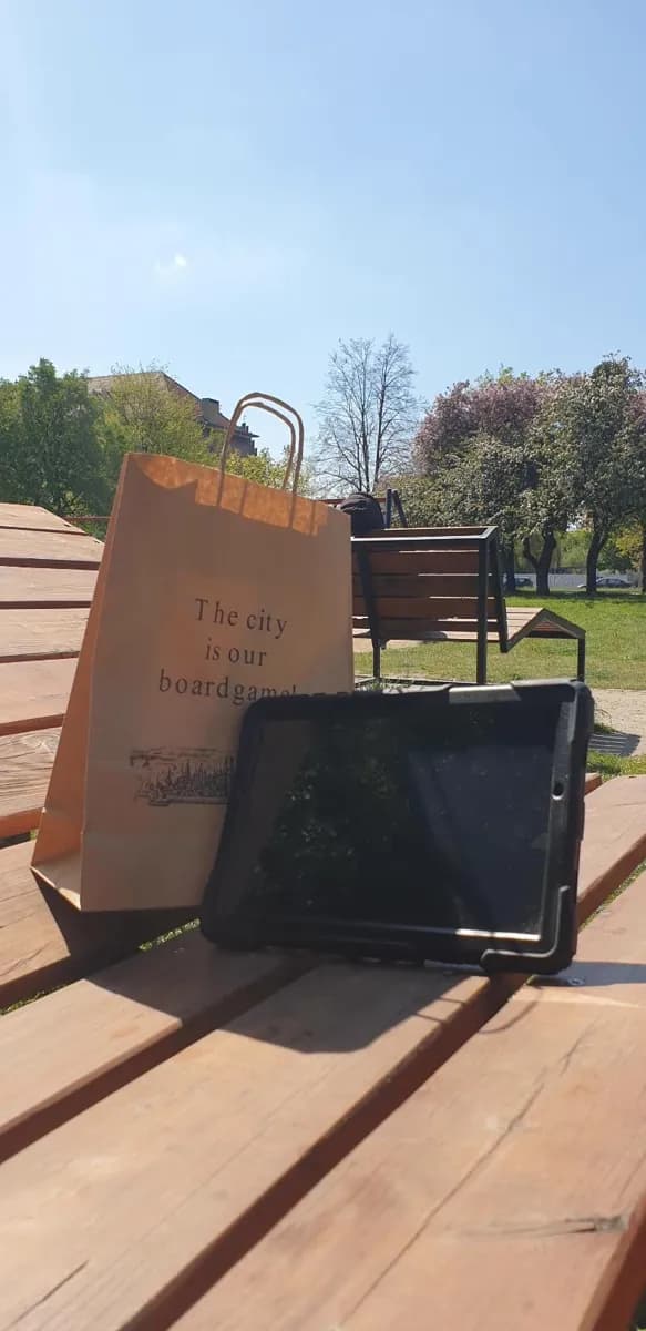 The city is our boardgame — outdoor setup
